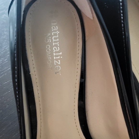 Naturalizer Black Patent Leather Women's Shoes - Picture 2 of 4